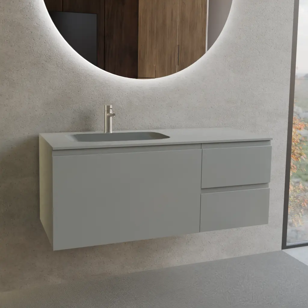 Meuble largeur 120cm, profondeur 51 cm, façades et structure en laqué mat RAL7042, poignée B, vasque intégrée code article GLOBO B224A en  tekhnos RAL7042. Miroir rond, disponible sans rétroéclairage ou avec rétroéclairage périmétrique et capteur tactile latéral en bas à droite; épaisseur : 2 cm.